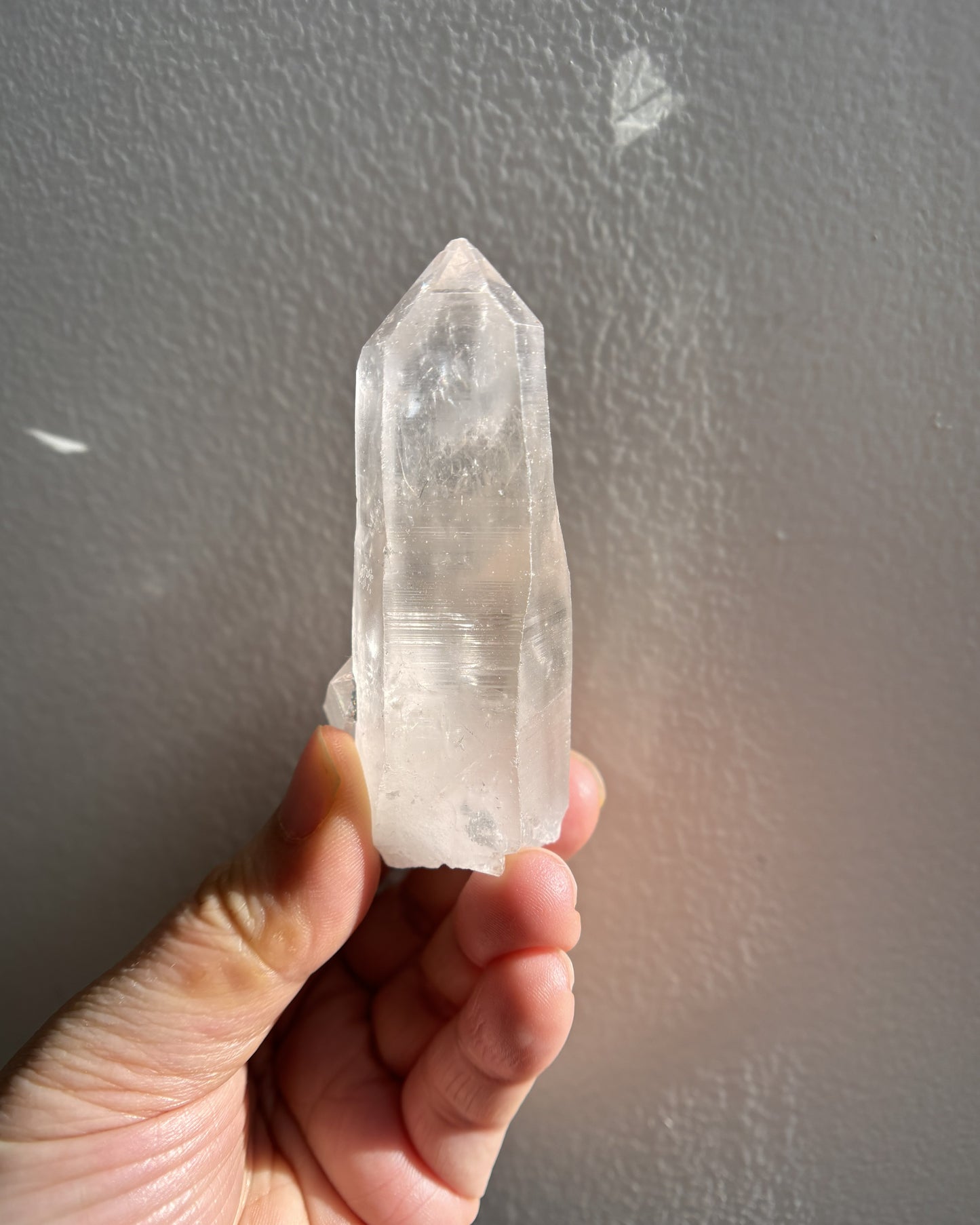 Lemurian Raw Point with Key Formation 71g