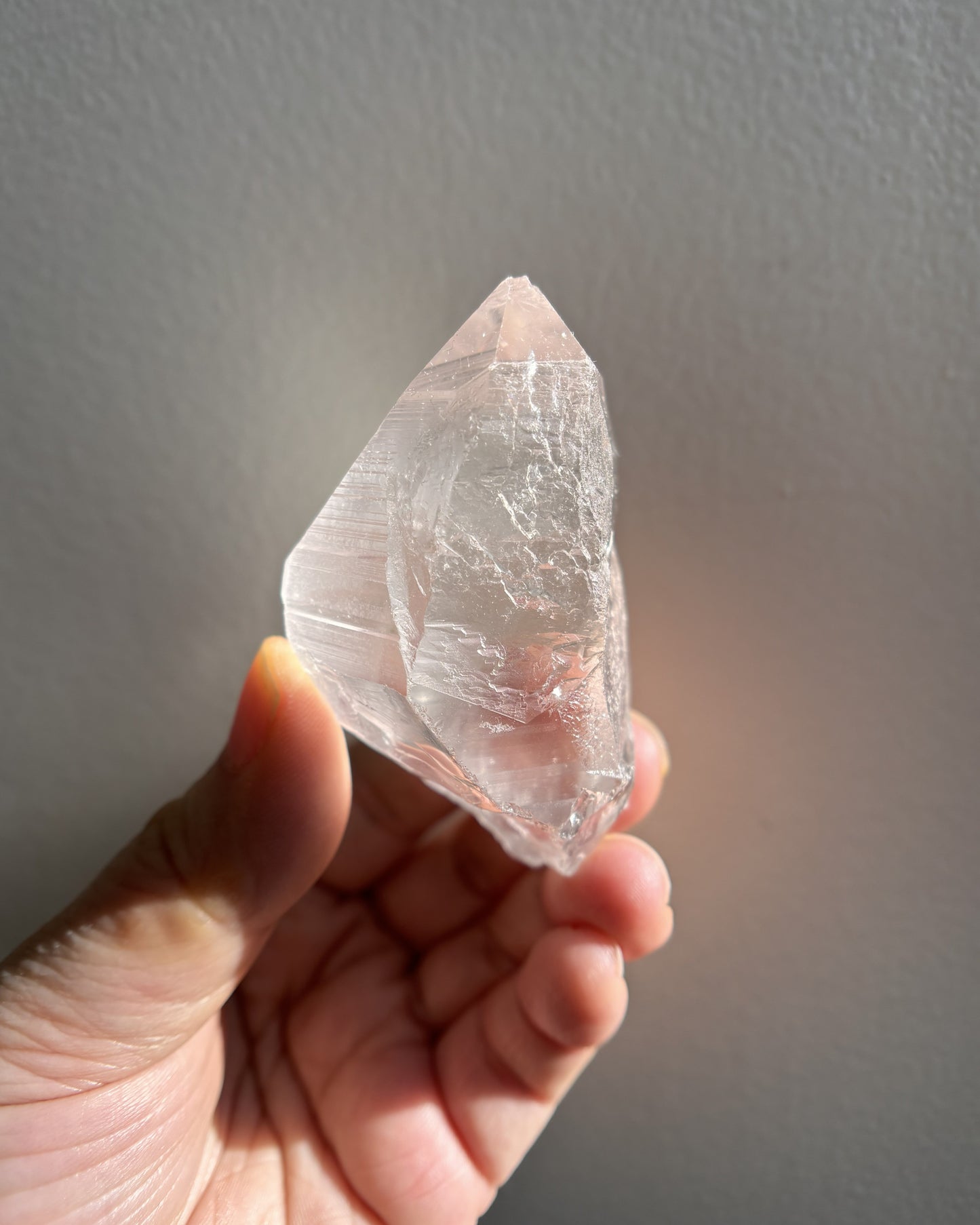 Lemurian Raw Point with Key Formation 80g