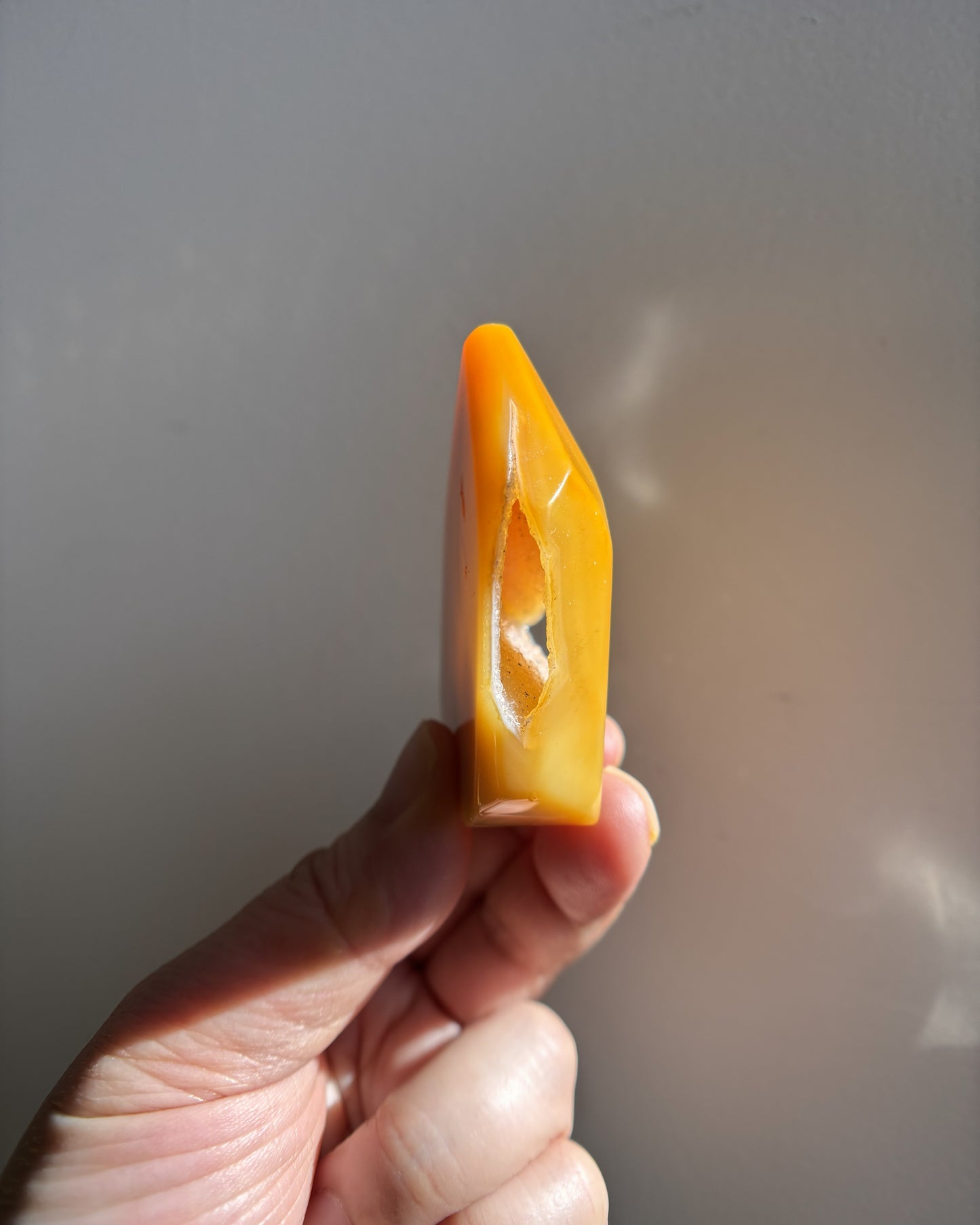 Mini Agate Standing Point 65g