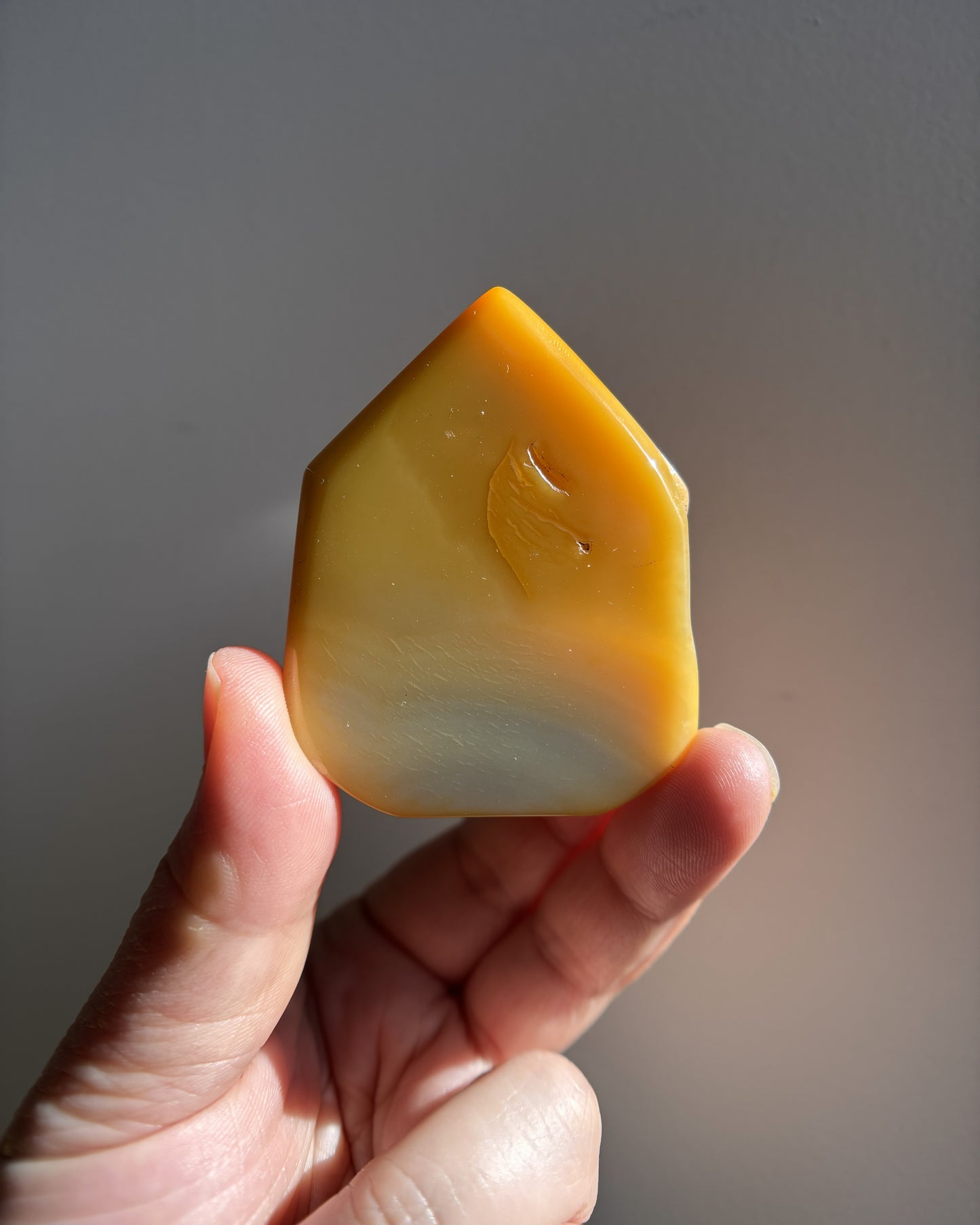 Mini Agate Standing Point 65g