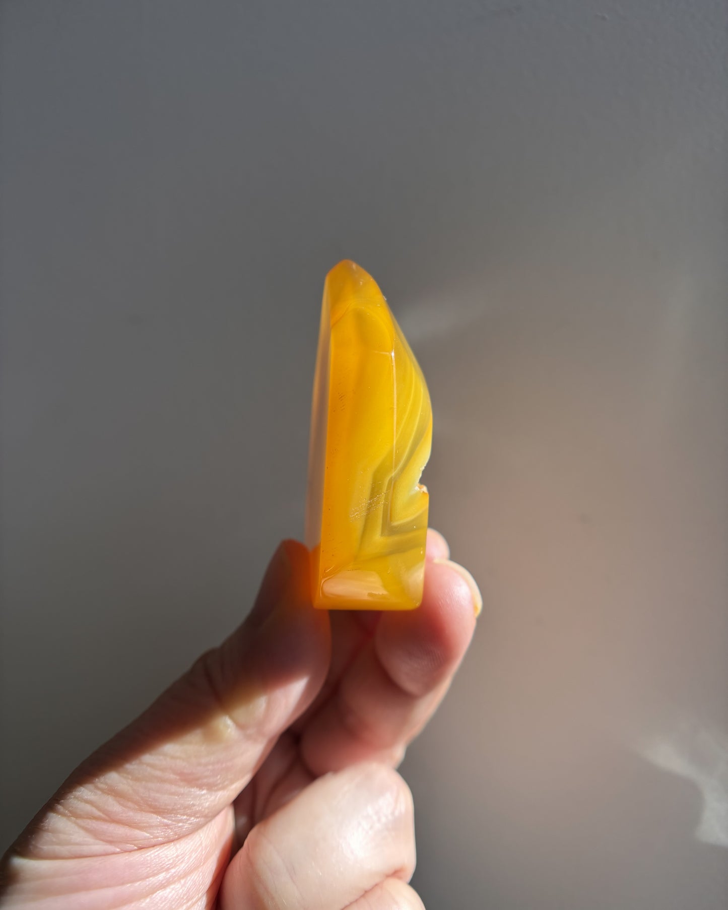 Mini Agate Standing Point 69g