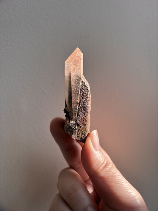 Nevara Quartz 27.2g