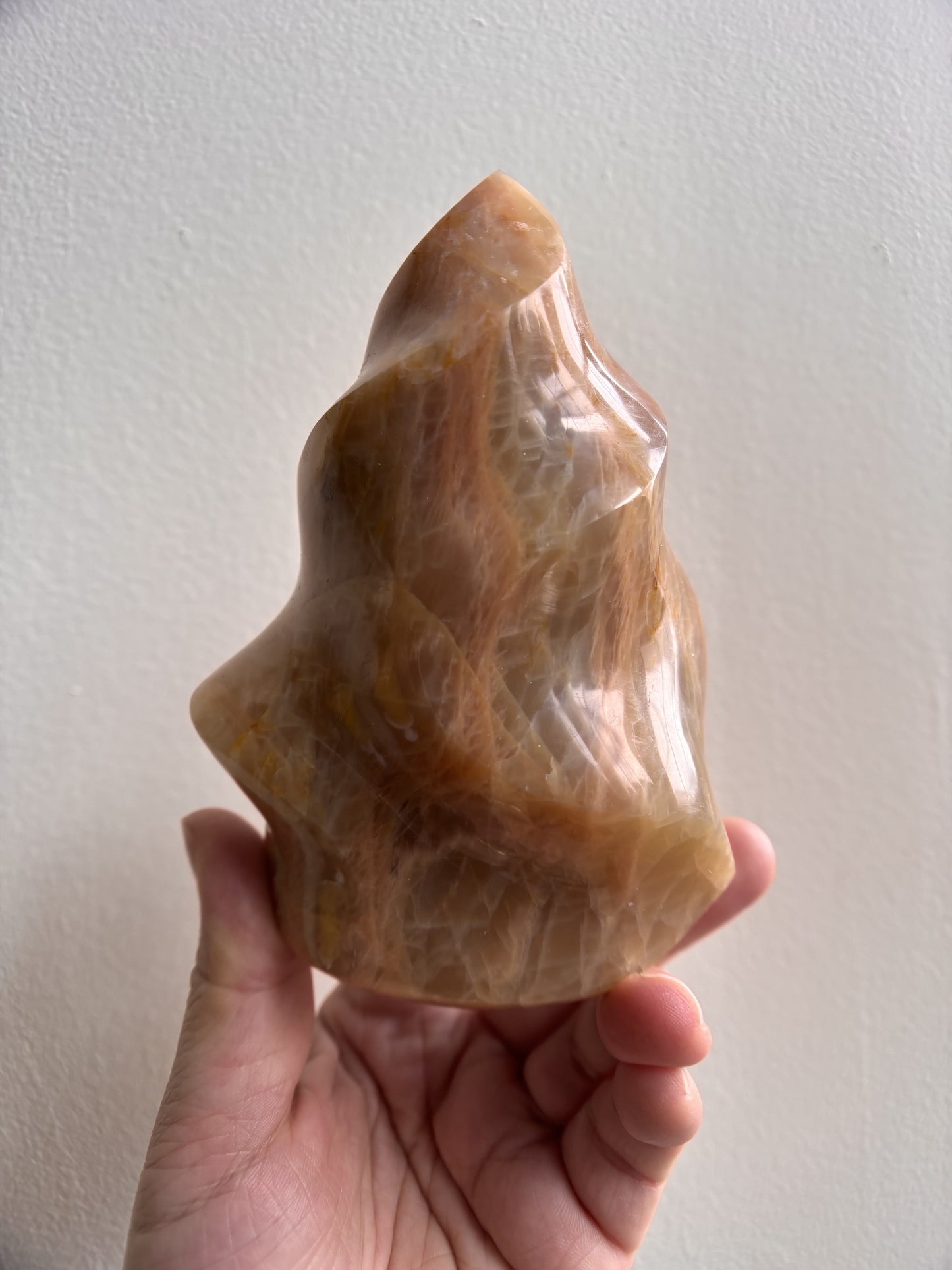 Peach Moonstone Flame 569g