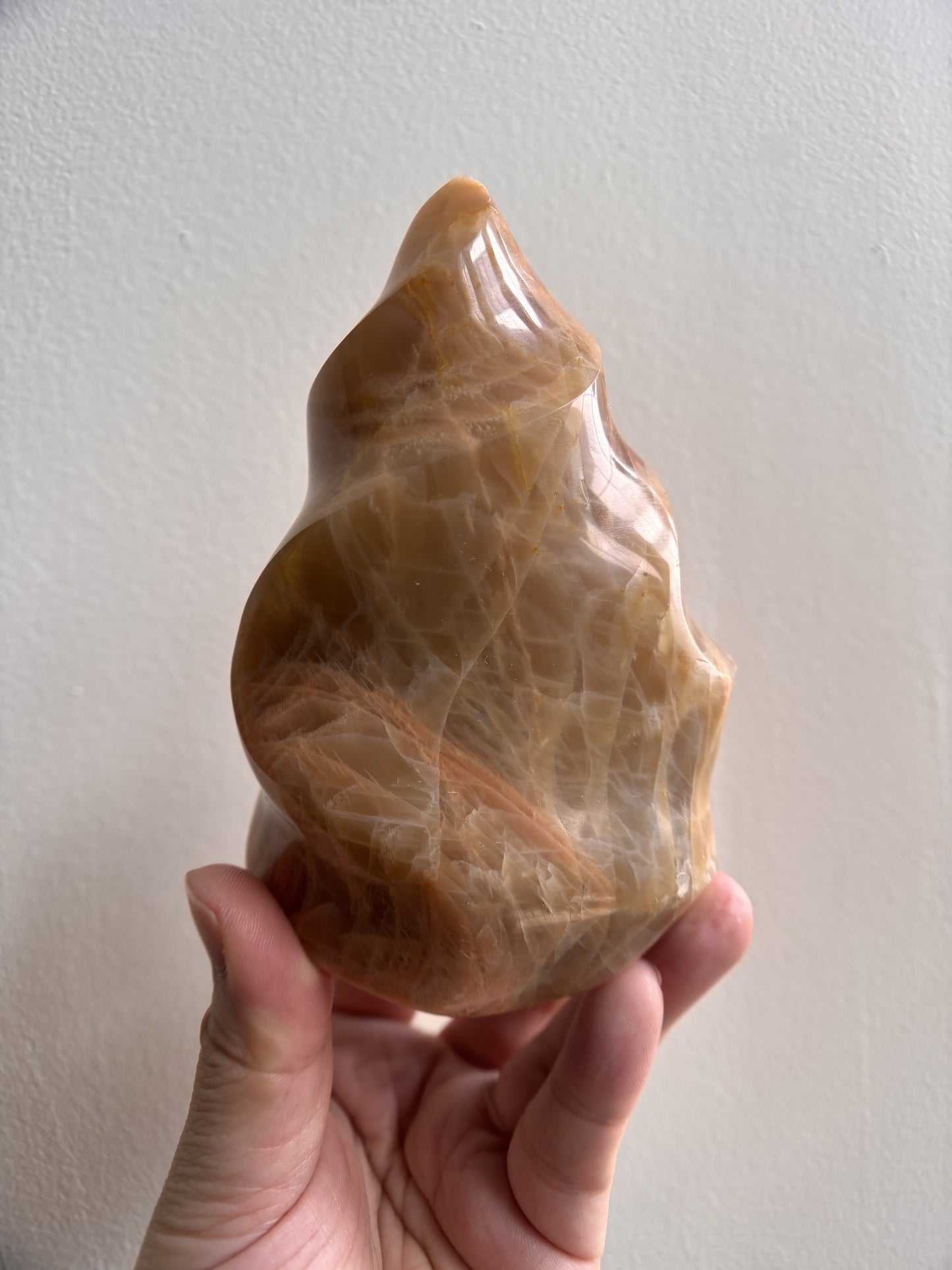 Peach Moonstone Flame 569g