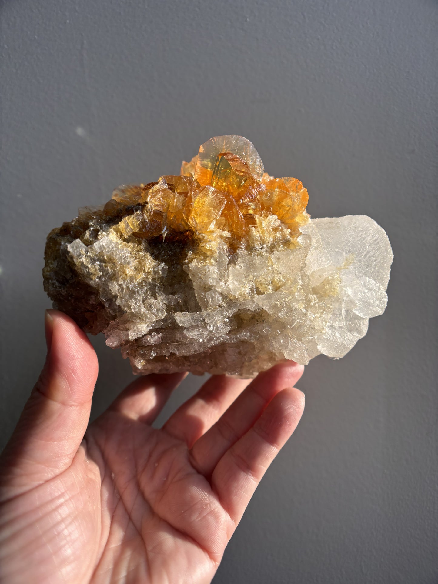Peruvian Golden Selenite with Sugary Halite 1.07kg (2.36lbs)