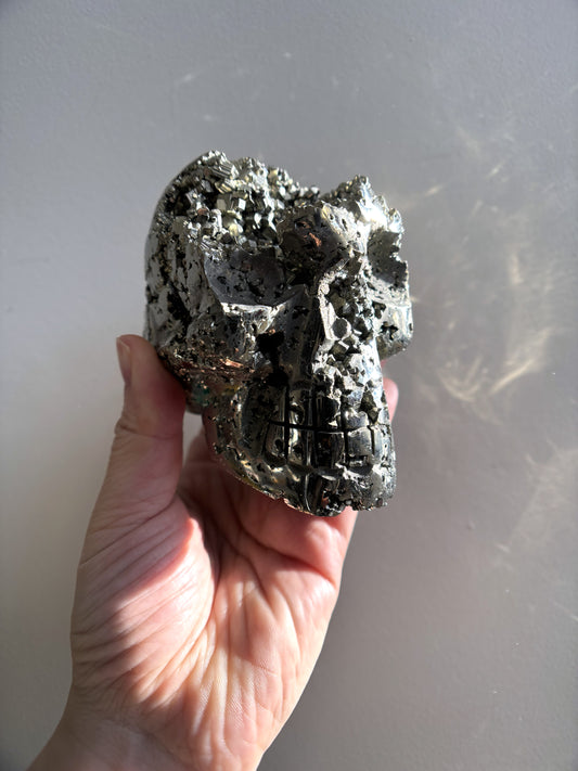 Peruvian Pyrite Skull 1kg (2.3lbs)
