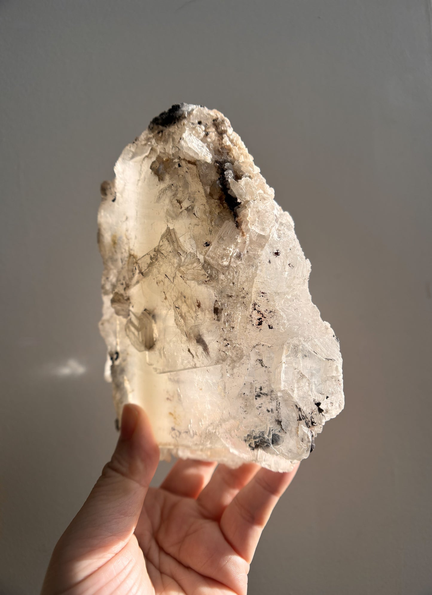 Ancient Poseidon Temple Selenite 83g