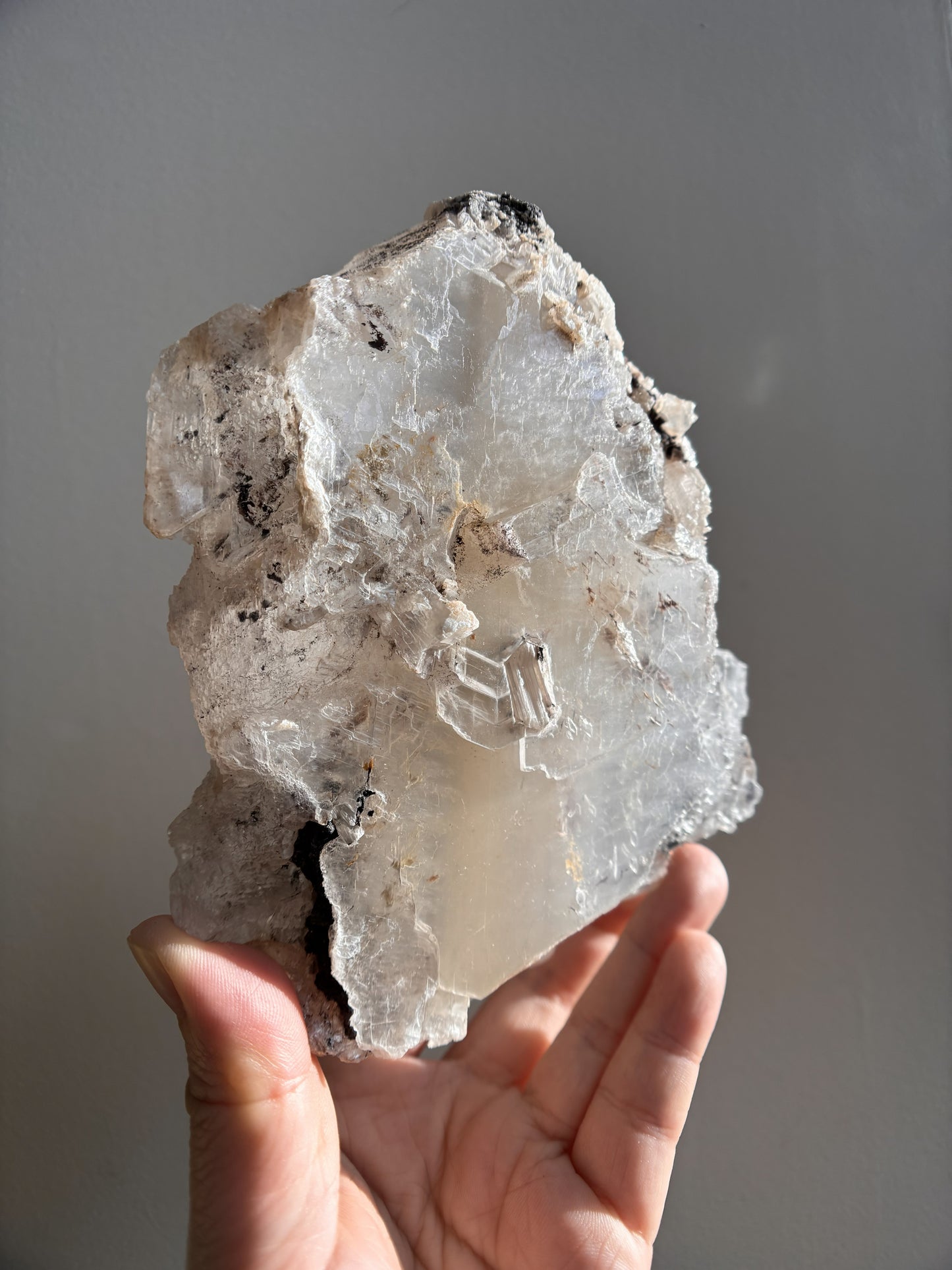 Ancient Poseidon Temple Selenite 83g