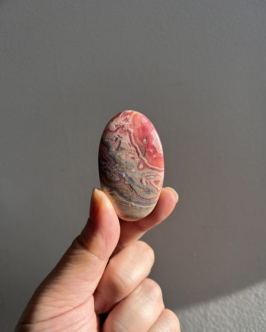 High-Grade Rhodochrosite Palmstone 40g