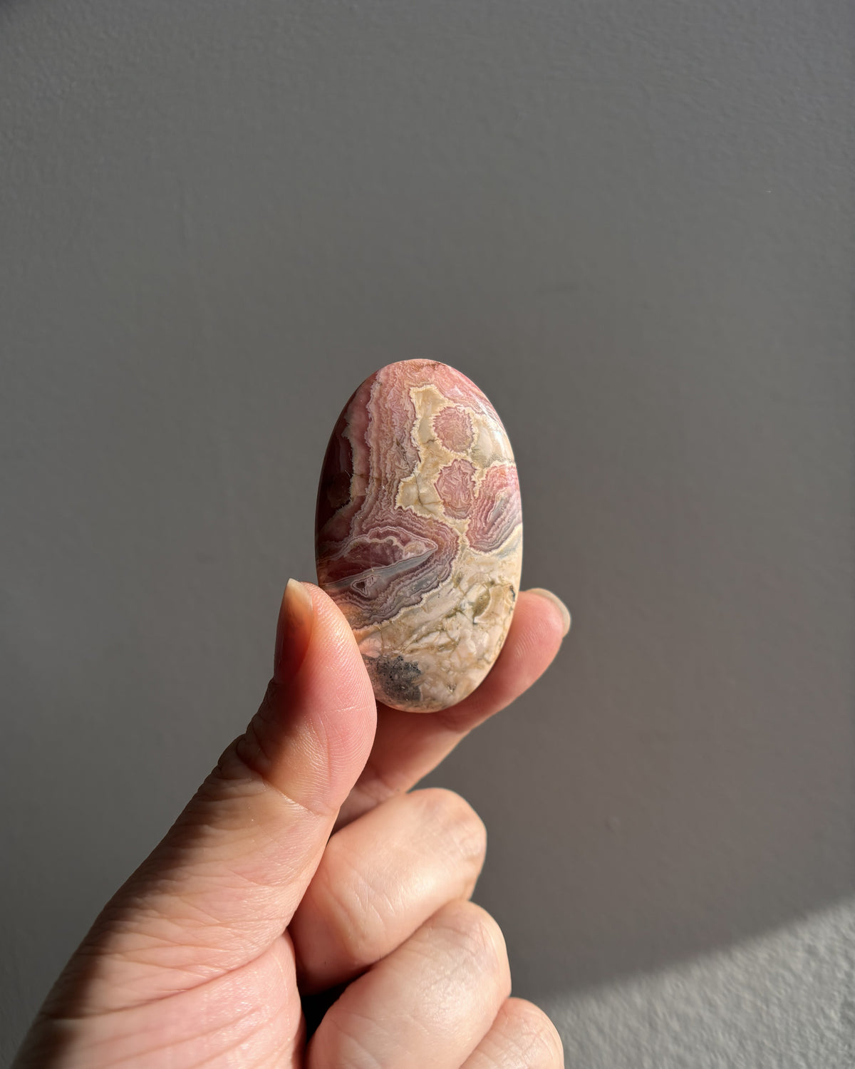 High-Grade Rhodochrosite Palmstone 40g
