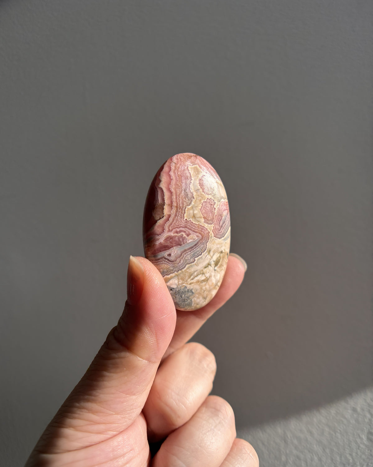 High-Grade Rhodochrosite Palmstone 40g