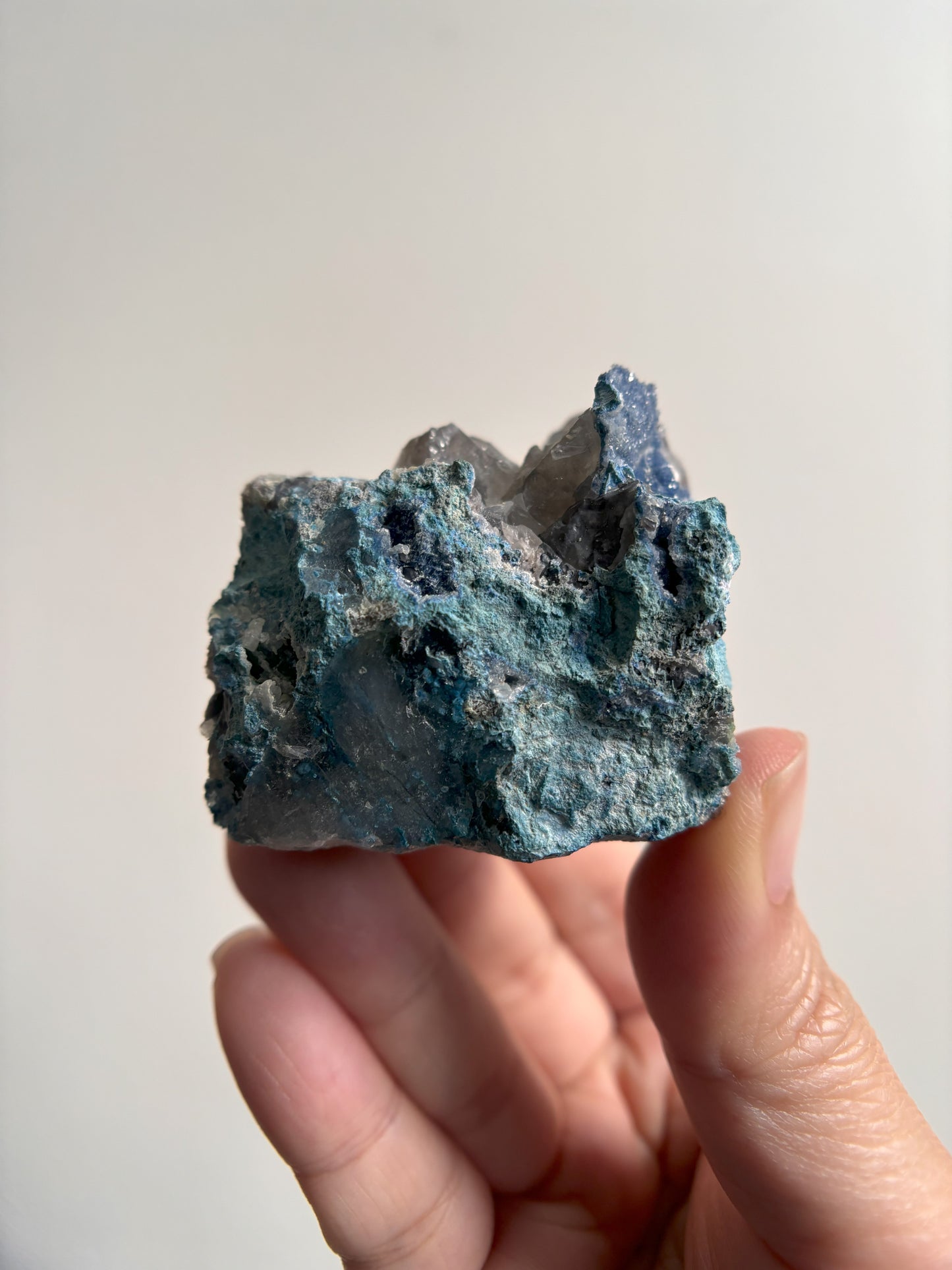 Shattuckite and Quartz 111g