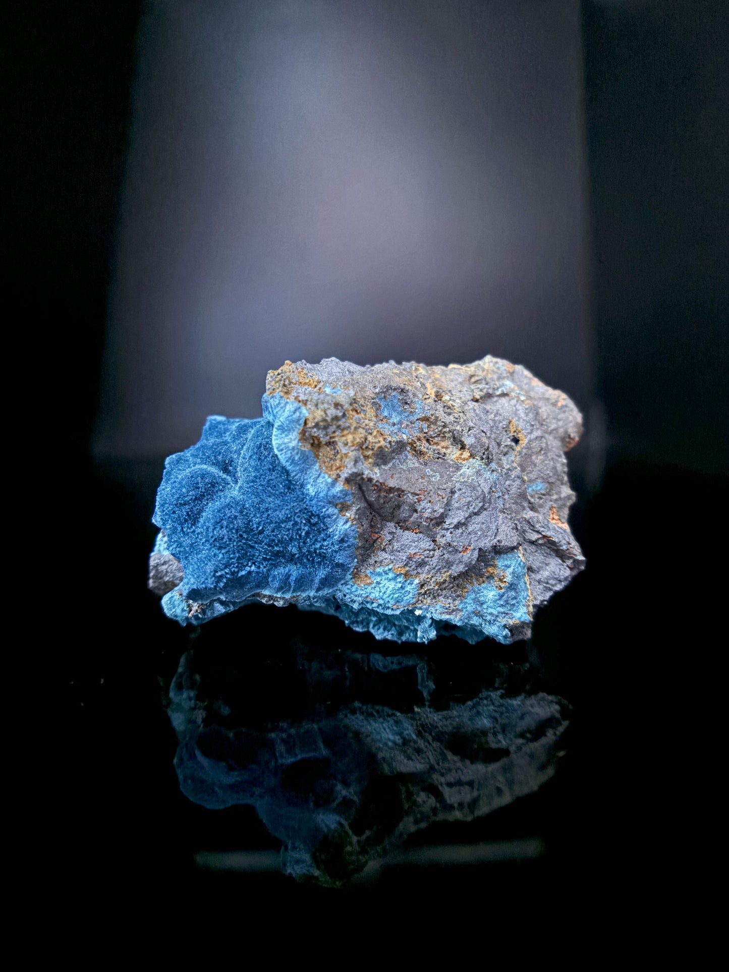 Velvety Shattuckite and Manganese 118g