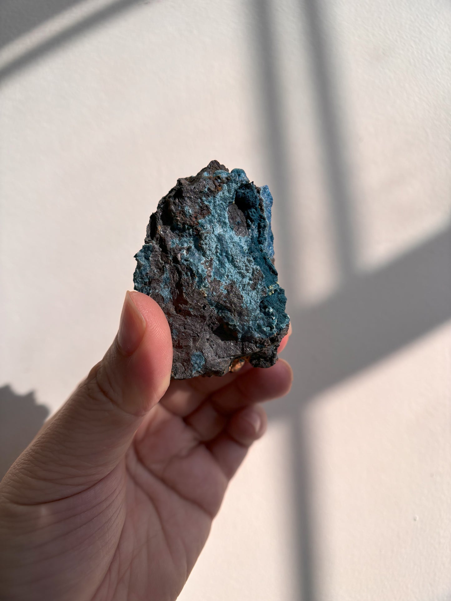 Velvety Shattuckite and Manganese 118g