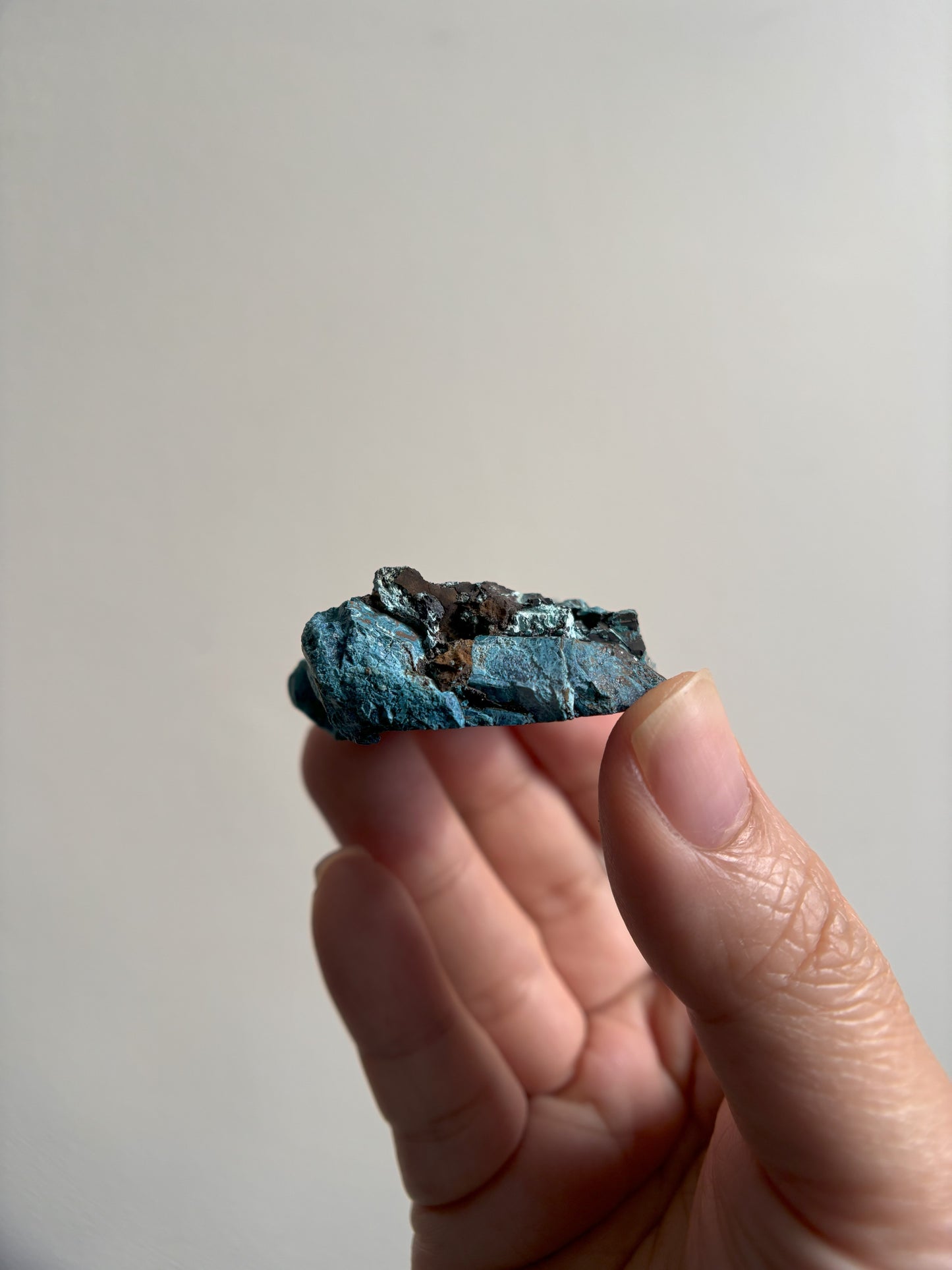 Velvety Dark Blue Shattuckite 31g