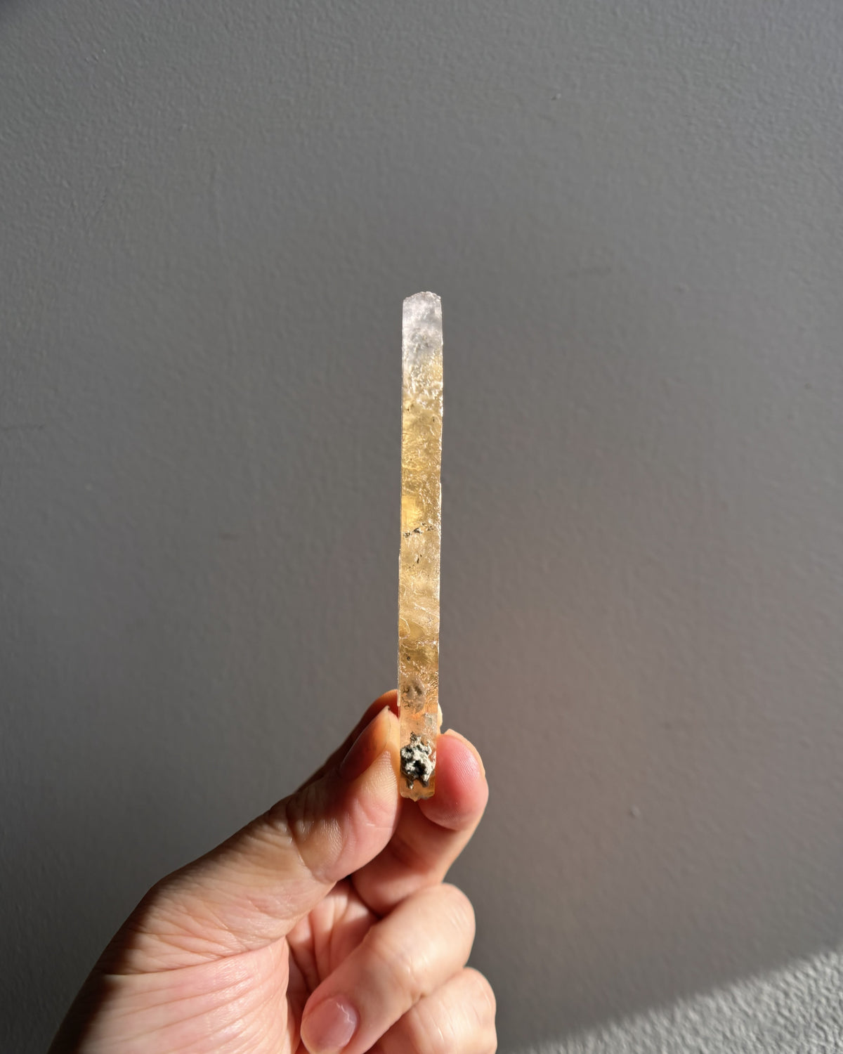 Spanish Light Golden Honey Selenite 10.6g
