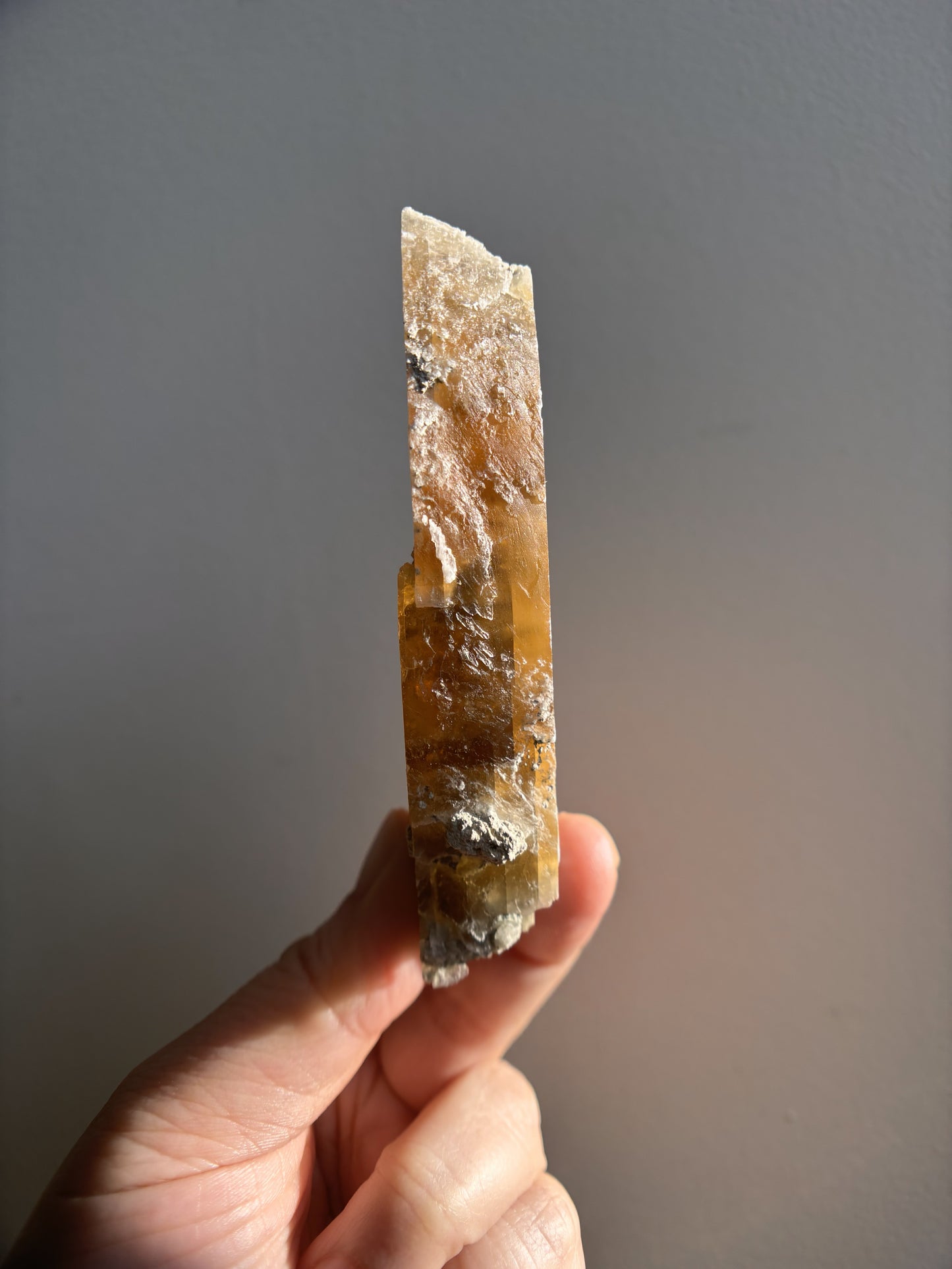 Spanish Golden Honey Selenite 84g