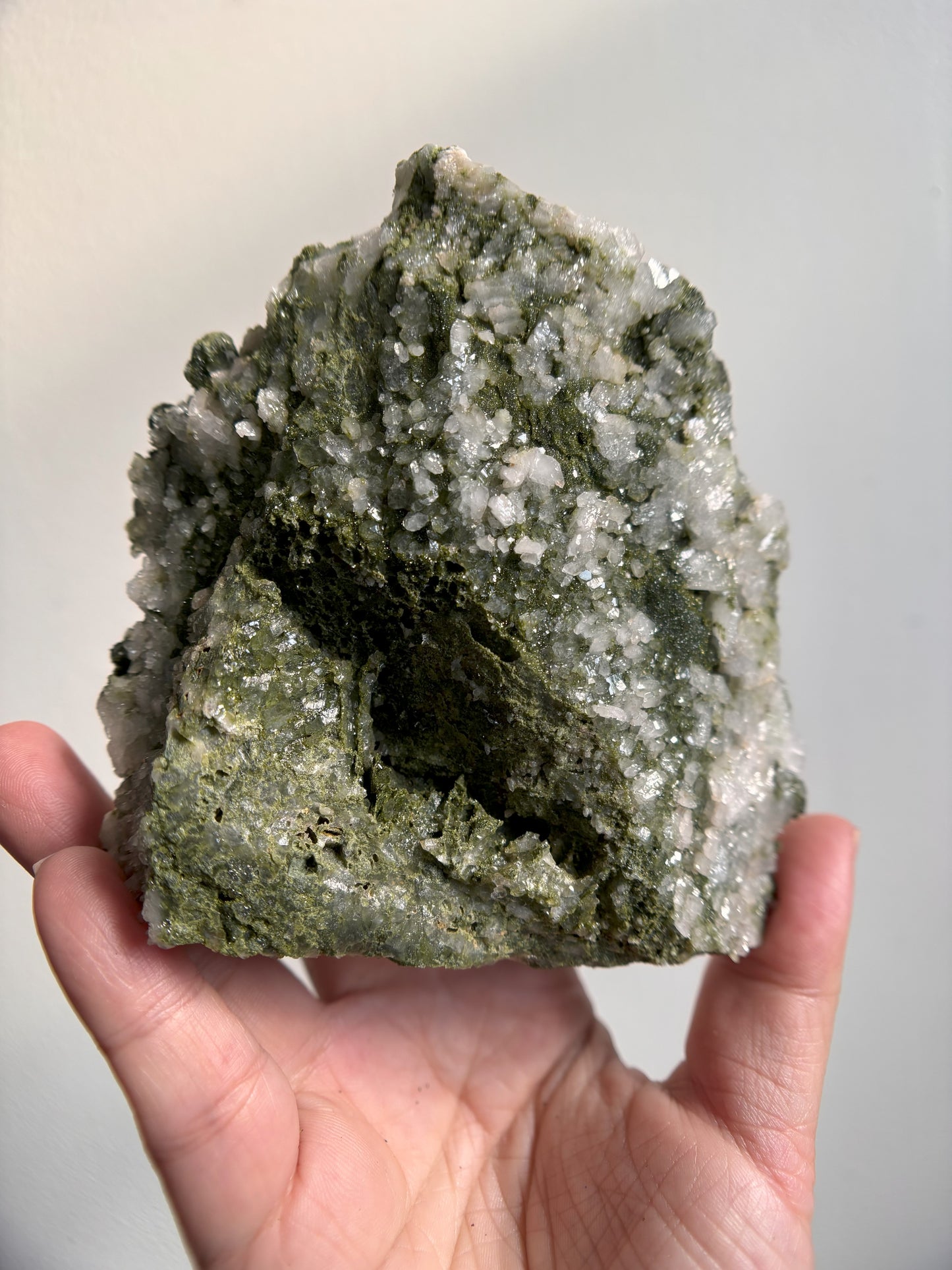 Forest Sparkly Epidote with Quartz 473g