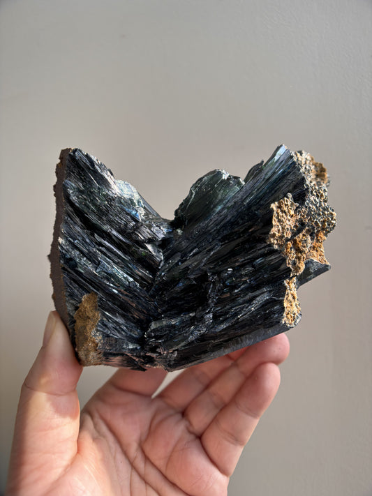 Vivianite 552.8g (1.2lbs)