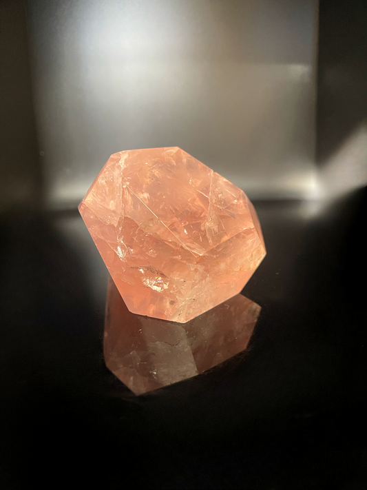 Gemmy Rose Quartz Freeform 198.2g