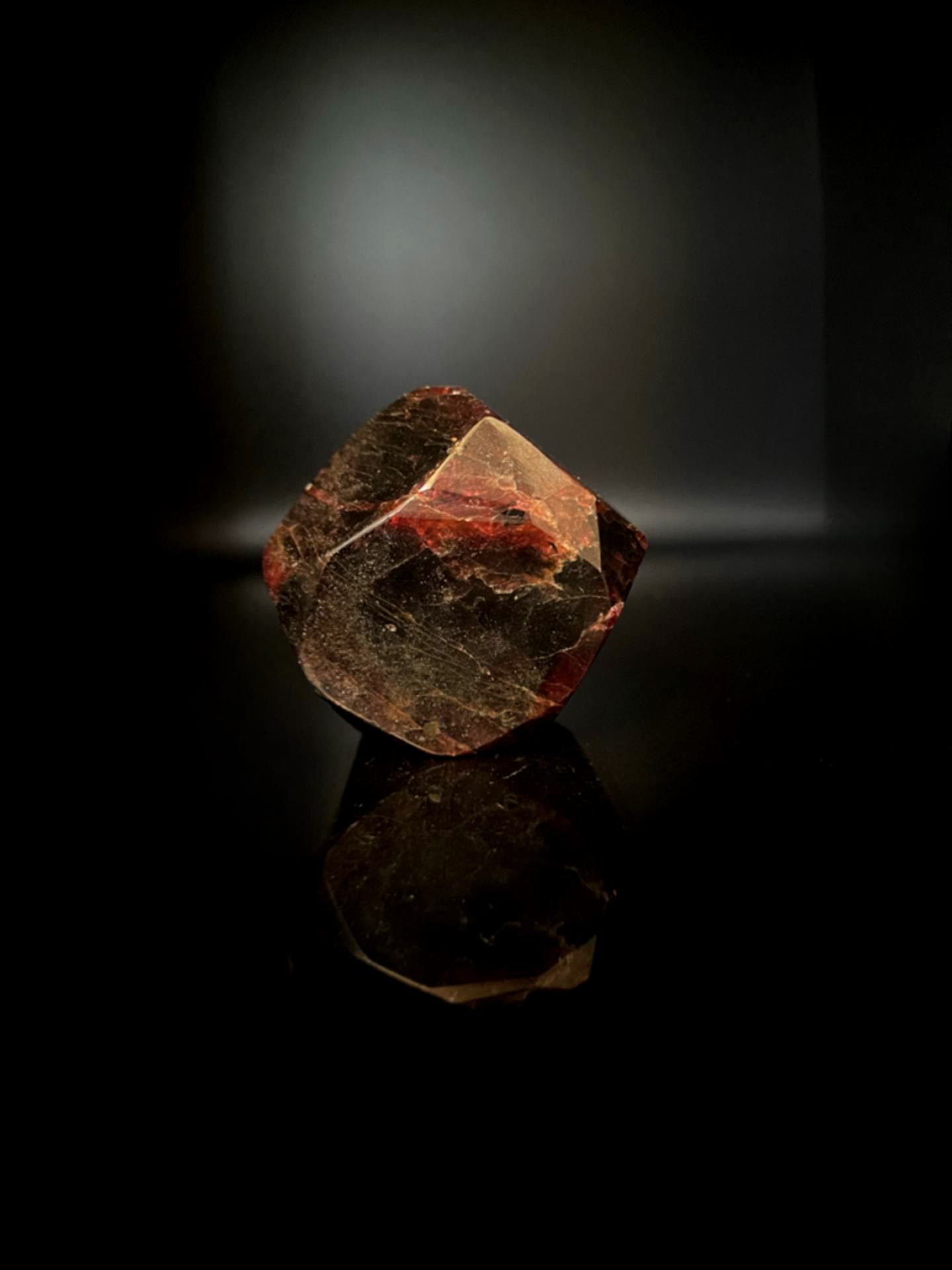 Almandine Garnet Dodecahedron 184.9g