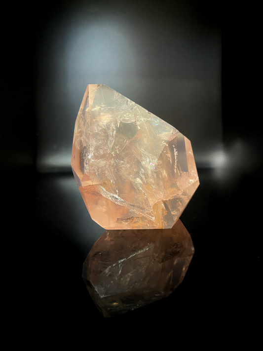 Gemmy Rose Quartz Freeform 187.3g