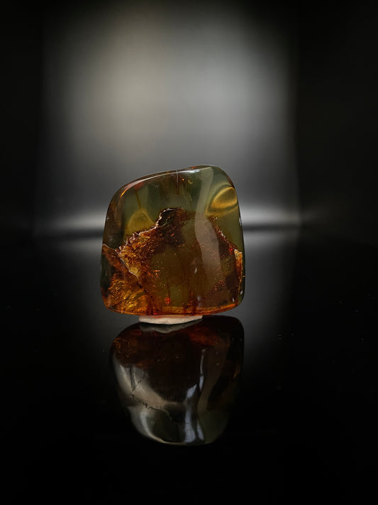 Amber 12.9g