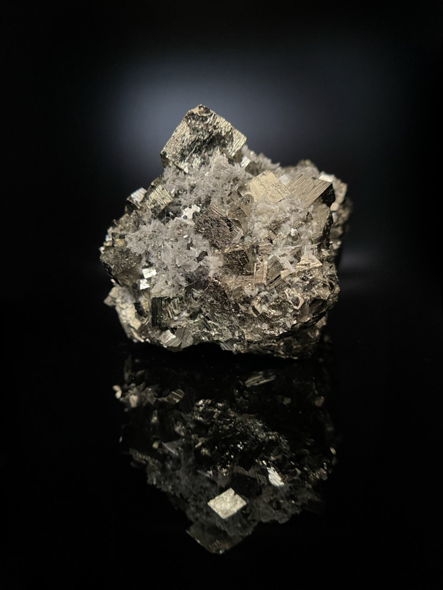 High-Grade Peruvian Pyrite 1020g (2.25lbs)