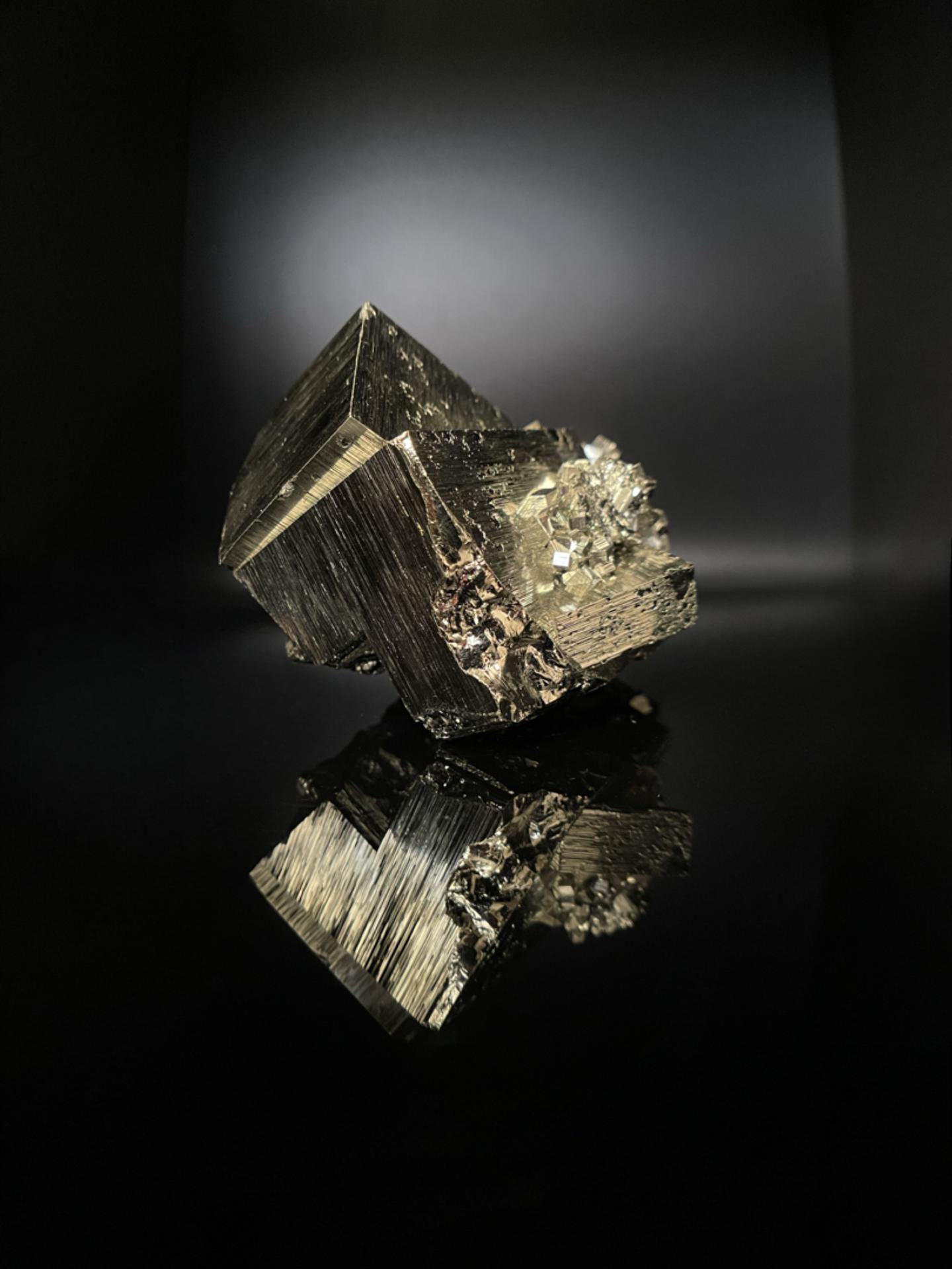 High-Grade Peruvian Pyrite 790g