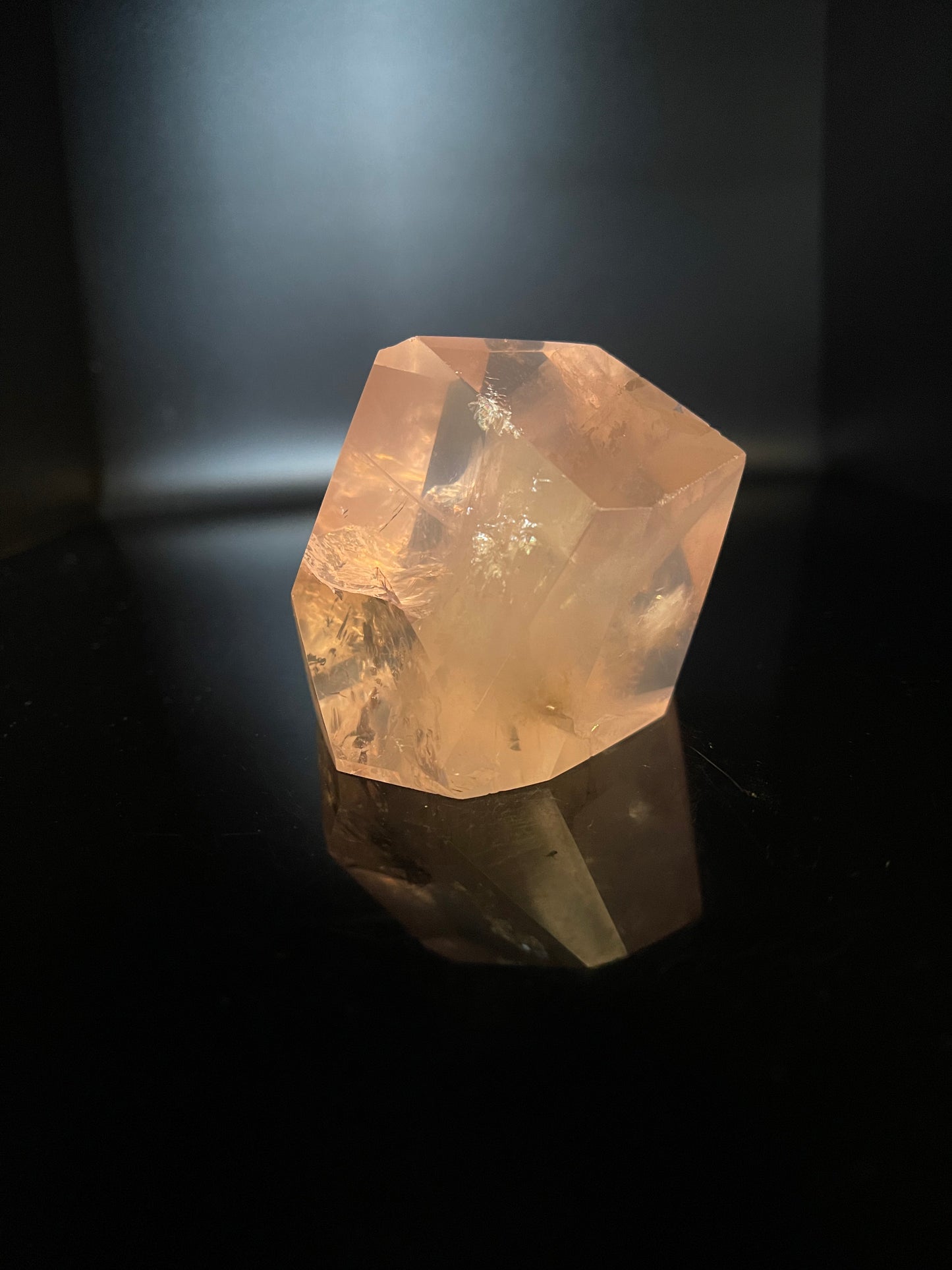 Gemmy Rose Quartz Freeform 101.4g